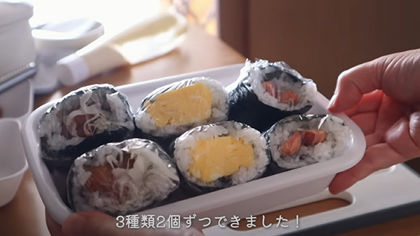 子どもでも食べやすい小さめおにぎらず