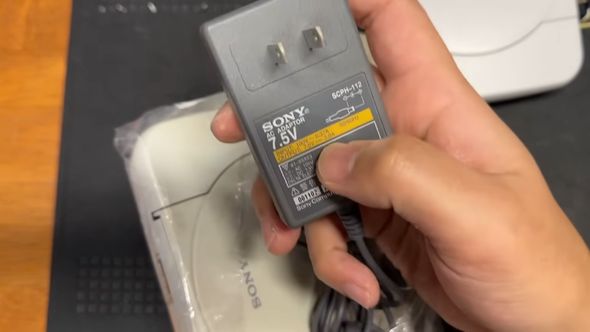 【ジャンク】PSone プレステ 動作確認】ジャンク330円のPSoneは動作する？ - YouTube