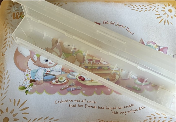 スーベニアランチョンマットを無印のラップケースで持ち帰るアイデア