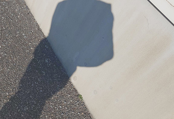 敵キャラすぎるシルエット