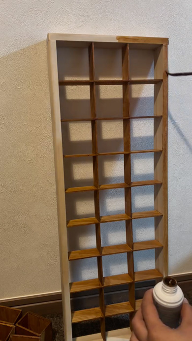 ジブリのタイルを使った飾り棚