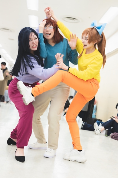 「クレヨンしんちゃん」ふたば幼稚園の先生コス