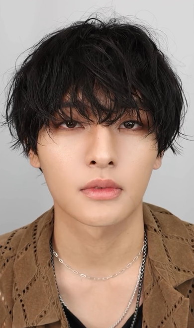 メンズにメイク