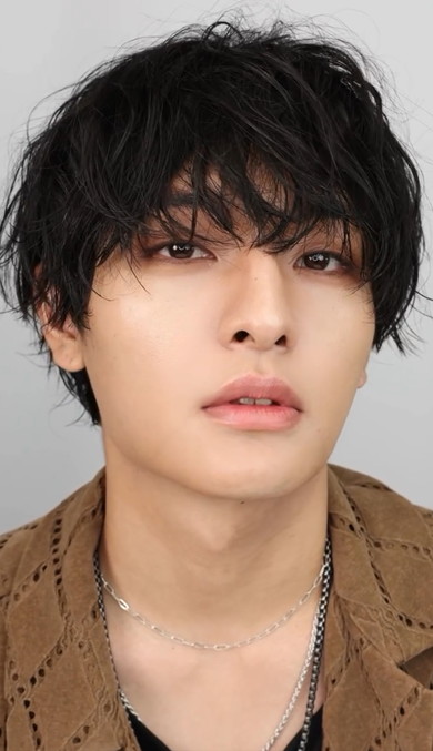 メンズにメイク