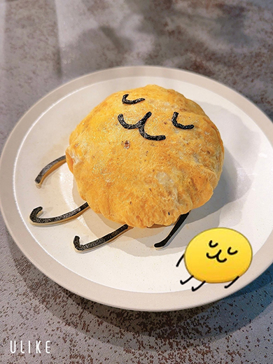 話題の「えもじの子（仮）」