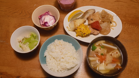 北海道 北国の暮らし 日常 67歳 母の手作り料理 キャロットケーキ