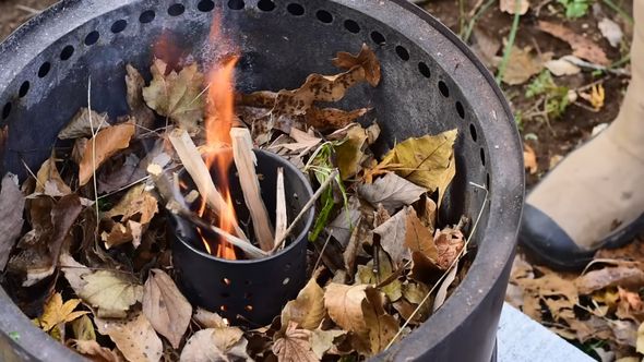 ウッドストーブに燃焼筒を置いて再挑戦