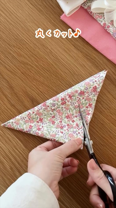 縫わない人形ドレス