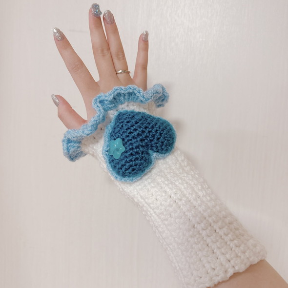 プリキュアモチーフのアームカバー