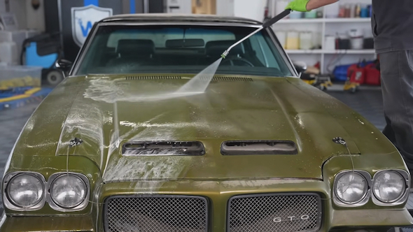 ポンティアック GTO 洗車 アメ車