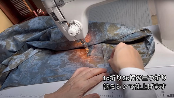 着物をリメイクしてワンピースに