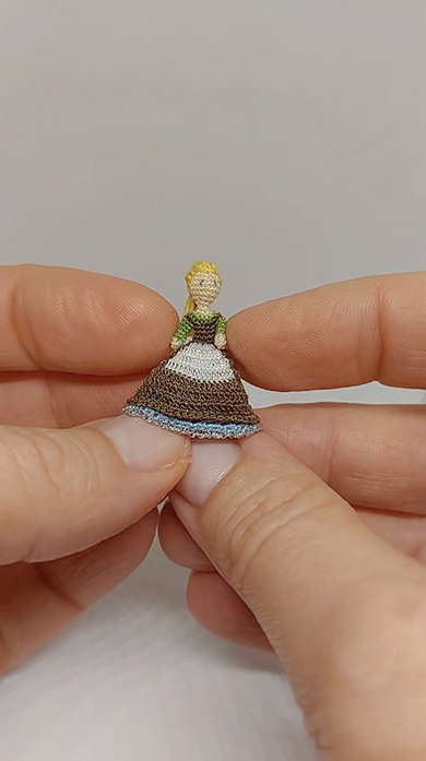 2.5センチの超ミニドール