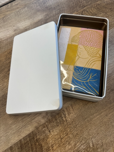 缶に入れたご朱印帳