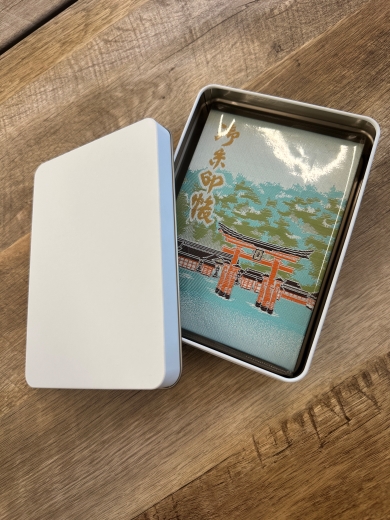缶に入れたご朱印帳