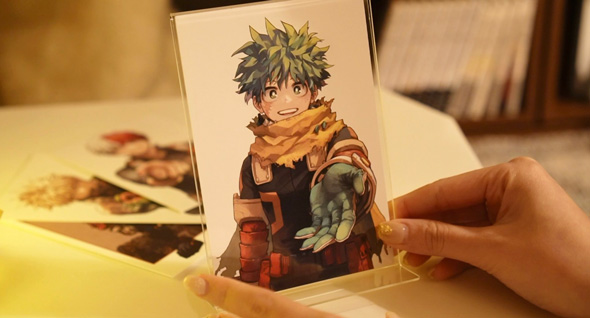 ダイソー T型 カードスタンド ポストカード ぴったり 飾る 使い方