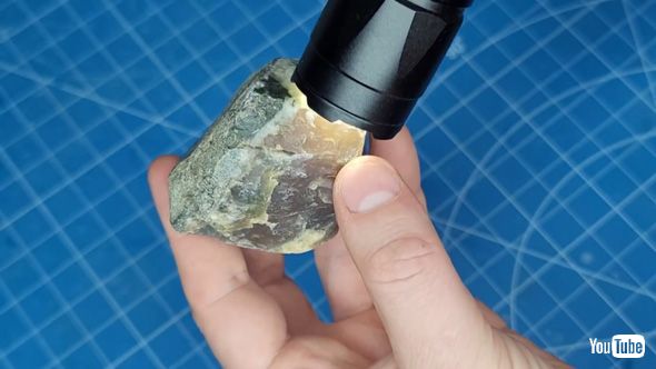 浜辺 石 磨く カルセドニー ジャスパー 宝石 加工