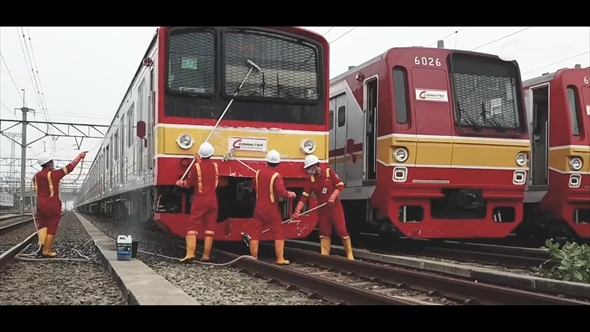 ジャカルタを走るJRの電車