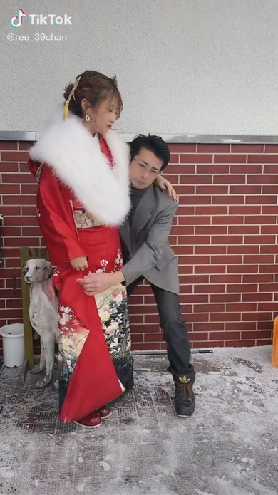 成人式の女性と父