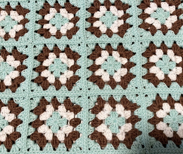 編みもの柄のスマホカバー