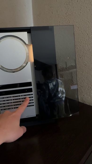 閉じたディスクトレイ