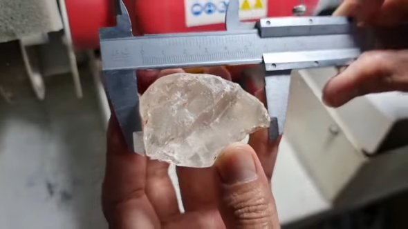 石の大きさを計測