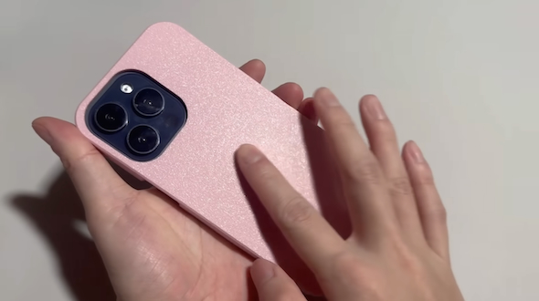 土台となるスマホケース