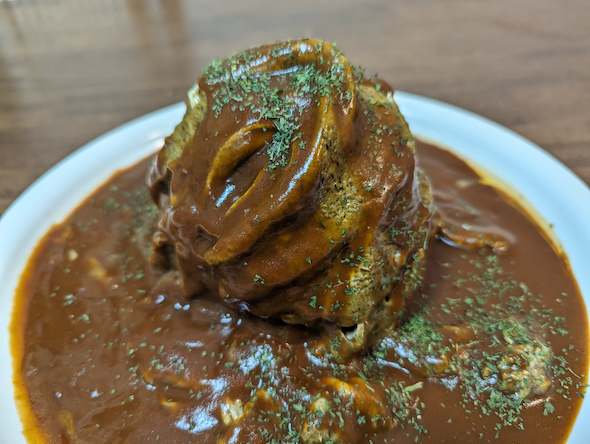 タカアシガニのオムライス