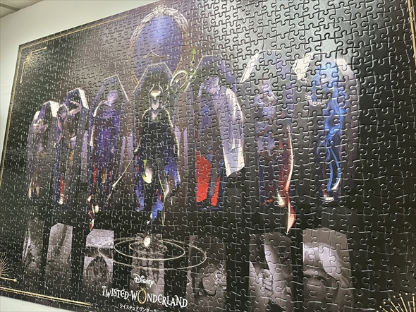 ほとんど黒の超難易度のジグソーパズル