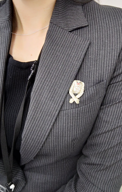 胸ポケットにジャミラ