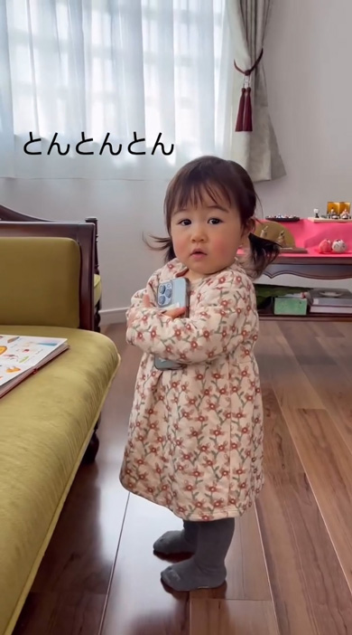 海外 暮らす パパ ビデオ通話 1歳 娘 けなげ 遠隔 ハグ