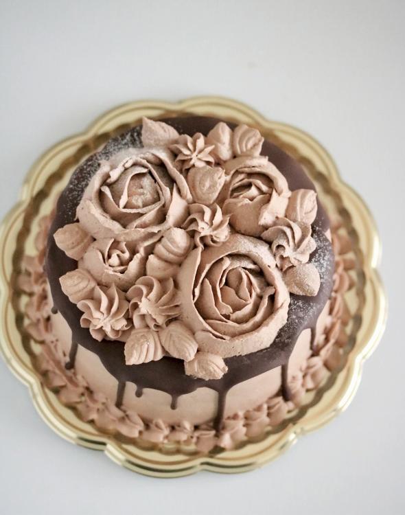 バースデーケーキの全体写真