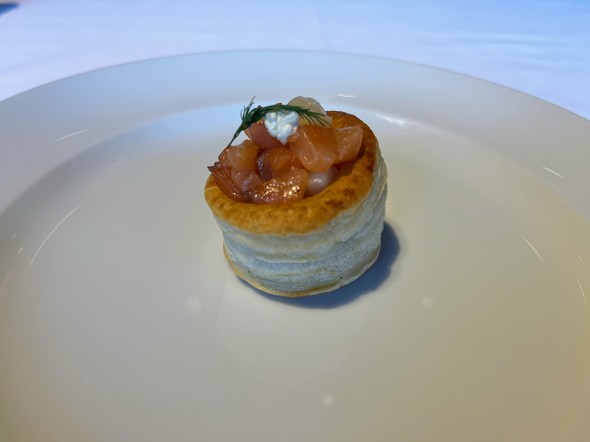 サーモンとホタテのパイ包み