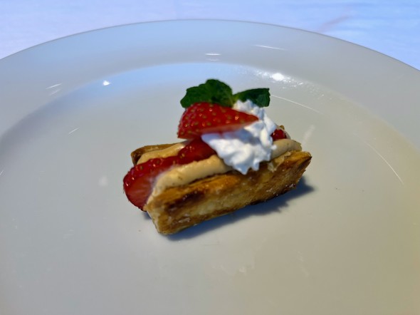 プラリネの香ばしミルフィーユ