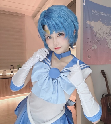 セーラーマーキュリーのコスプレ