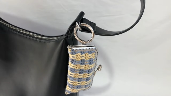 完成カバンに取り付け