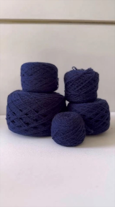 ユニクロのカシミヤニットを“毛糸のプロ”がリメイク