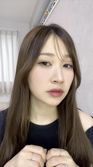 メイクで驚きの変身