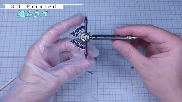 メタルキングの剣とするためつばに柄を差し込む