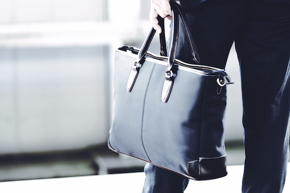 一般的な通勤バッグ