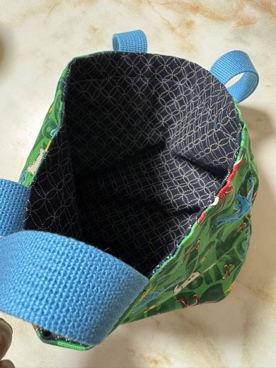 小5男子が作ったポケモンカードを入れるバッグ