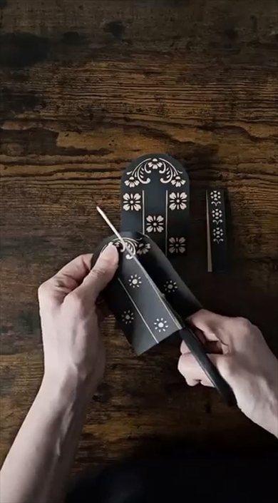 版画作家が作るバレンタインギフトラッピングに使えそうなペーパークラフト