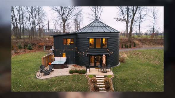 サイロを改装した家