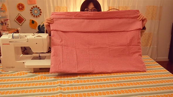 完成したバッグをそのまま見せる