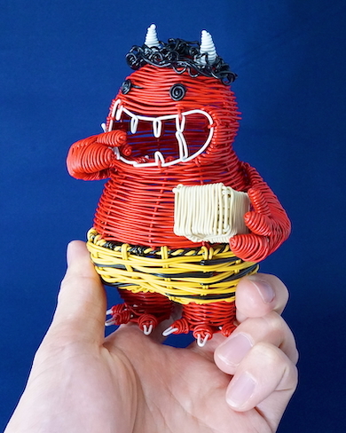 針金で作った鬼の編みぐるみ