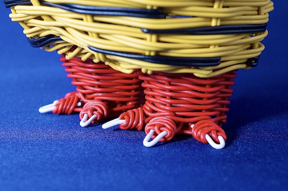 針金で作った鬼の編みぐるみ