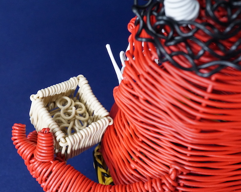 針金で作った鬼の編みぐるみ