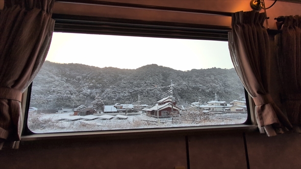 サロンカーなにわの車窓から見える絶景