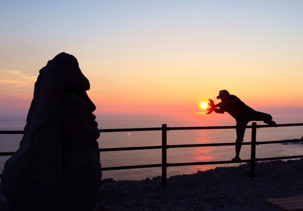 新島 メタリックゴールド 金色 ヘビ 目撃 投稿者 その後 運 インタビュー