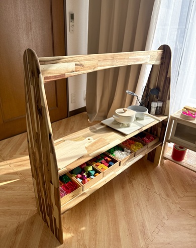 キッズスペースに設けたシュタイナーのついたて