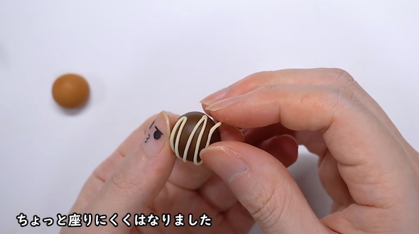 粘土でチョコレート風クッション